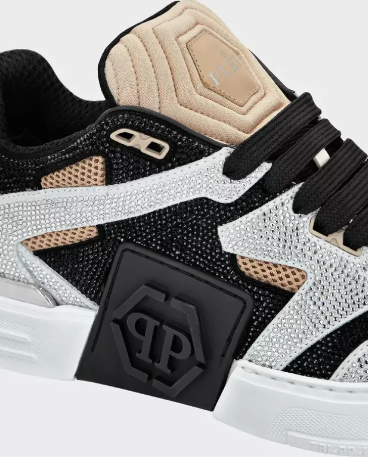 Beżowe sneakersy Lo-Top ozdobione kryształkami