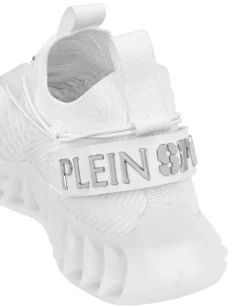 Białe sneakersy sportowe