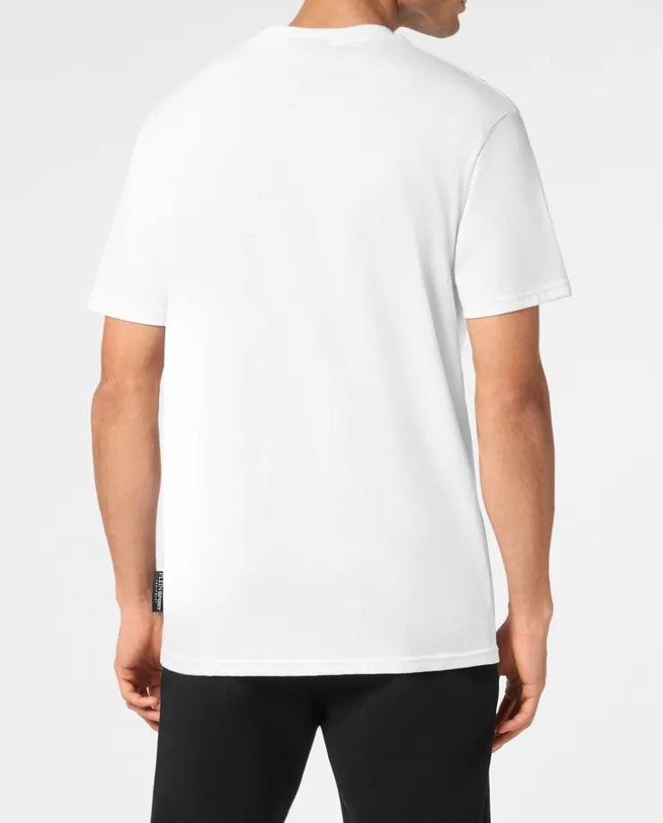 Biały T-shirt z aplikacją