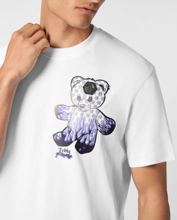 Biały t-shirt z logowanym misiem
