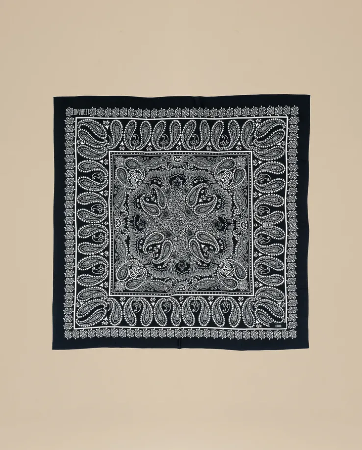 Czarna bandana z printem