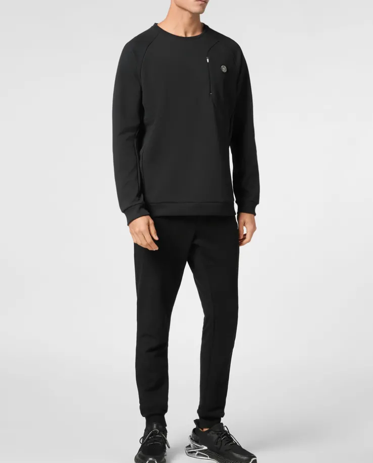Czarna bluza sportowa