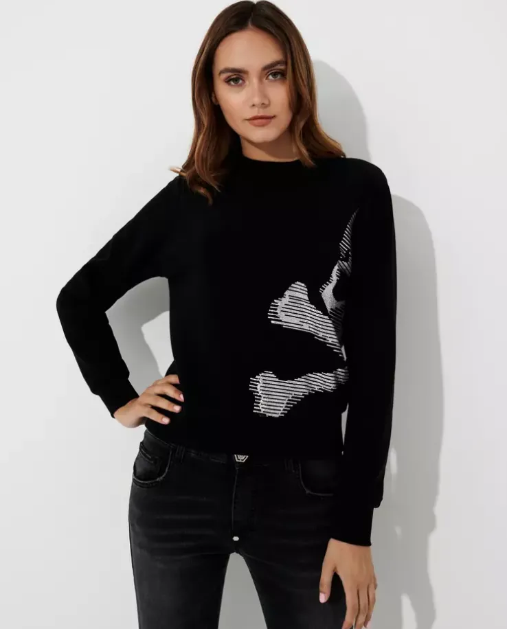 Czarna bluza z czaszką