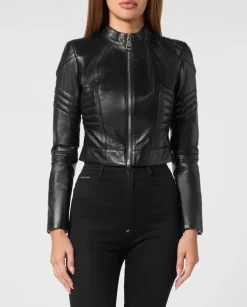 Czarna skórzana kurtka biker