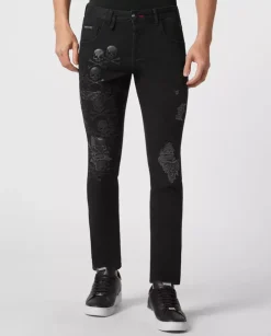 Czarne jeansy z naszywkami Skull&Bones
