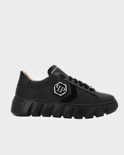 Czarne sneakersy z logo