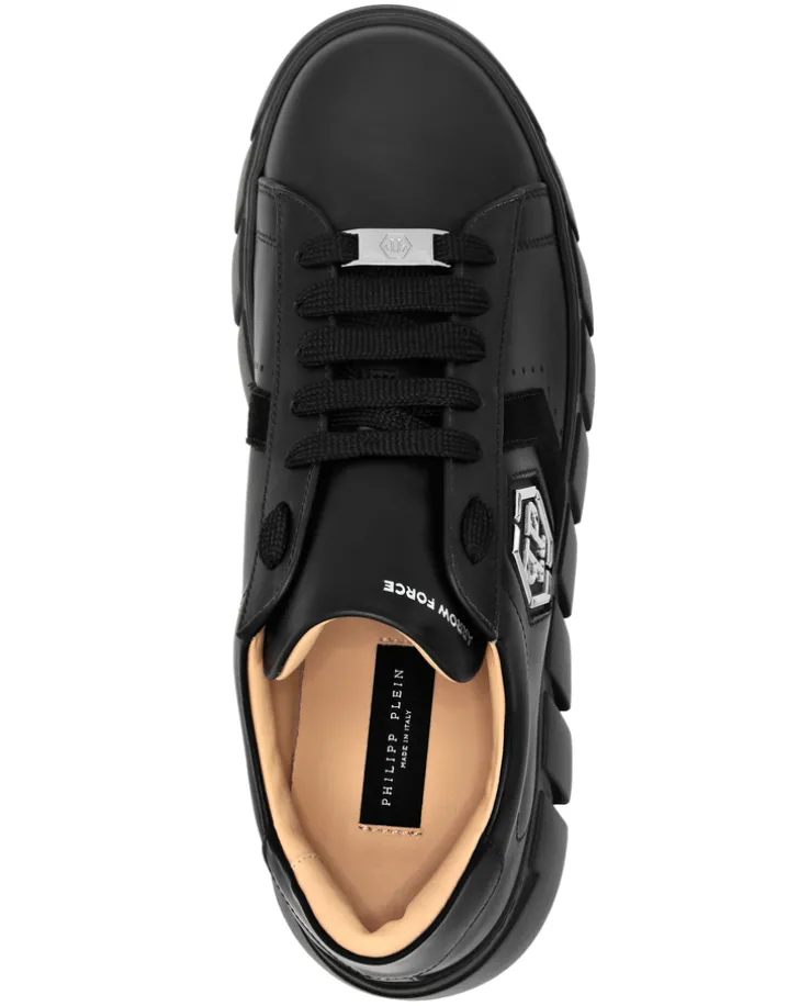 Czarne sneakersy z logo