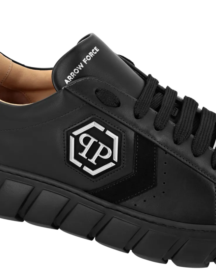 Czarne sneakersy z logo