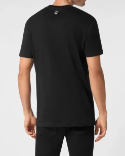 Czarny t-shirt z dużym nadrukiem czaszki