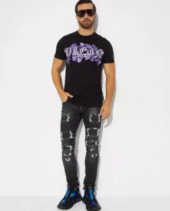 Czarny t-shirt z nadrukiem