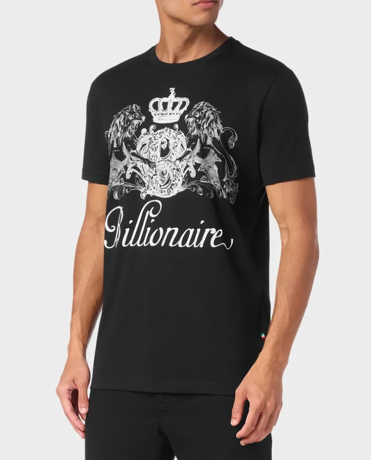 Czarny t-shirt z ozdobnym nadrukiem