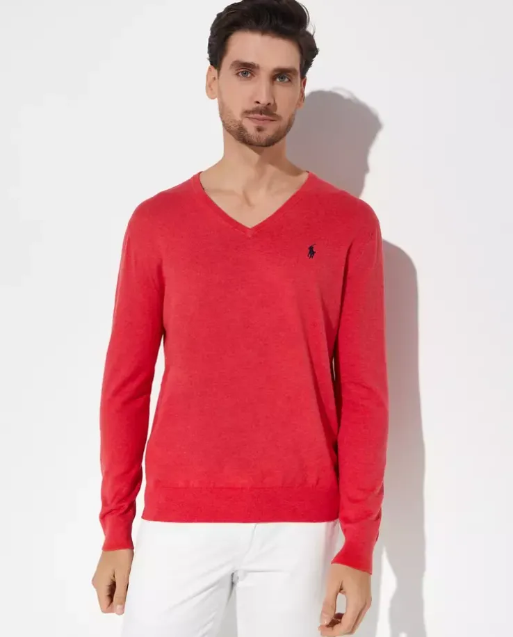 Czerwony sweter z haftowanym logo