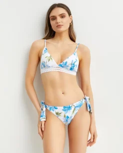 Góra od bikini z ozdobnym wykończeniem