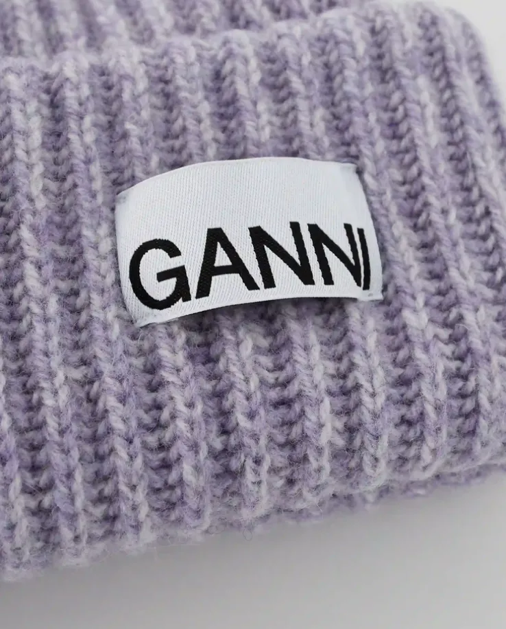 Jasnofioletowa czapka beanie