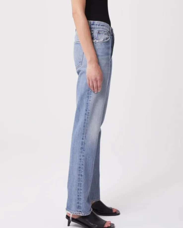 Jeansy Relaxed Fit ze średnim stanem