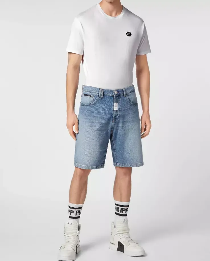 Niebieskie spodenki jeansowe z logo