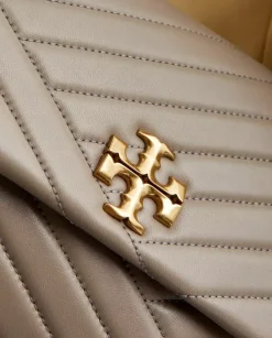 Pikowana szara torebka Kira Chevron