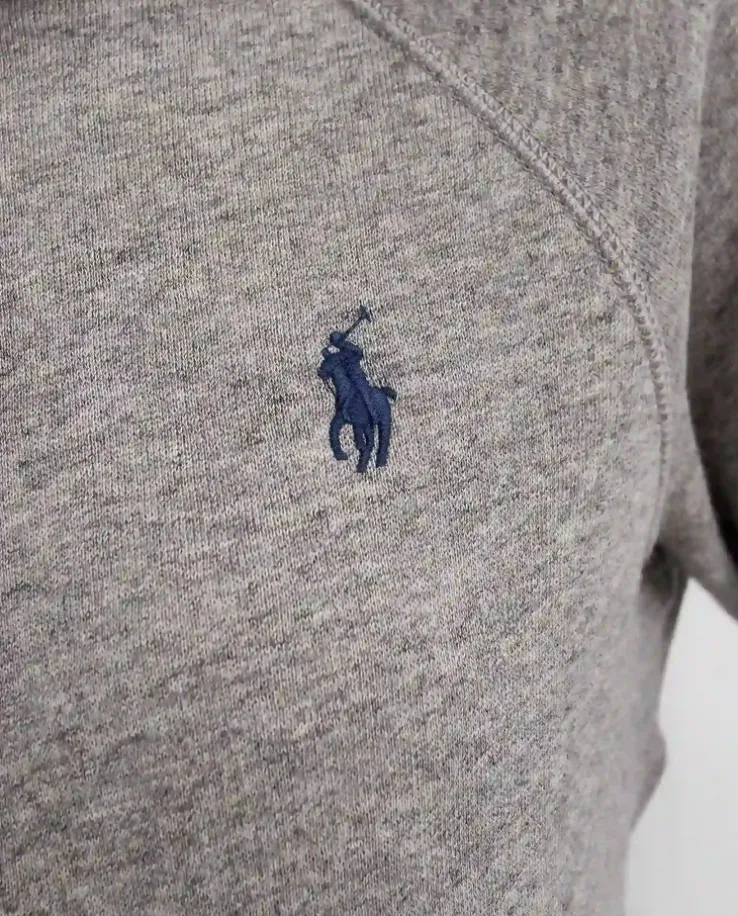 Szara bluza z kapturem i logo